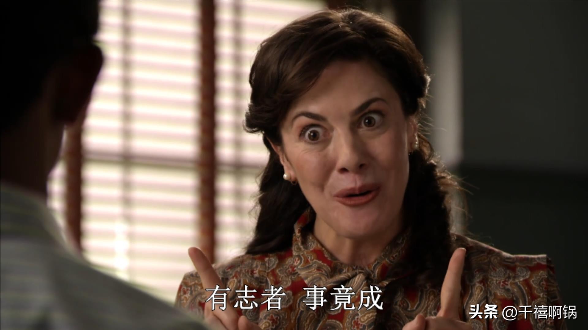 走在街上遇见强盗该怎么办?网友:当然是凉拌啊!