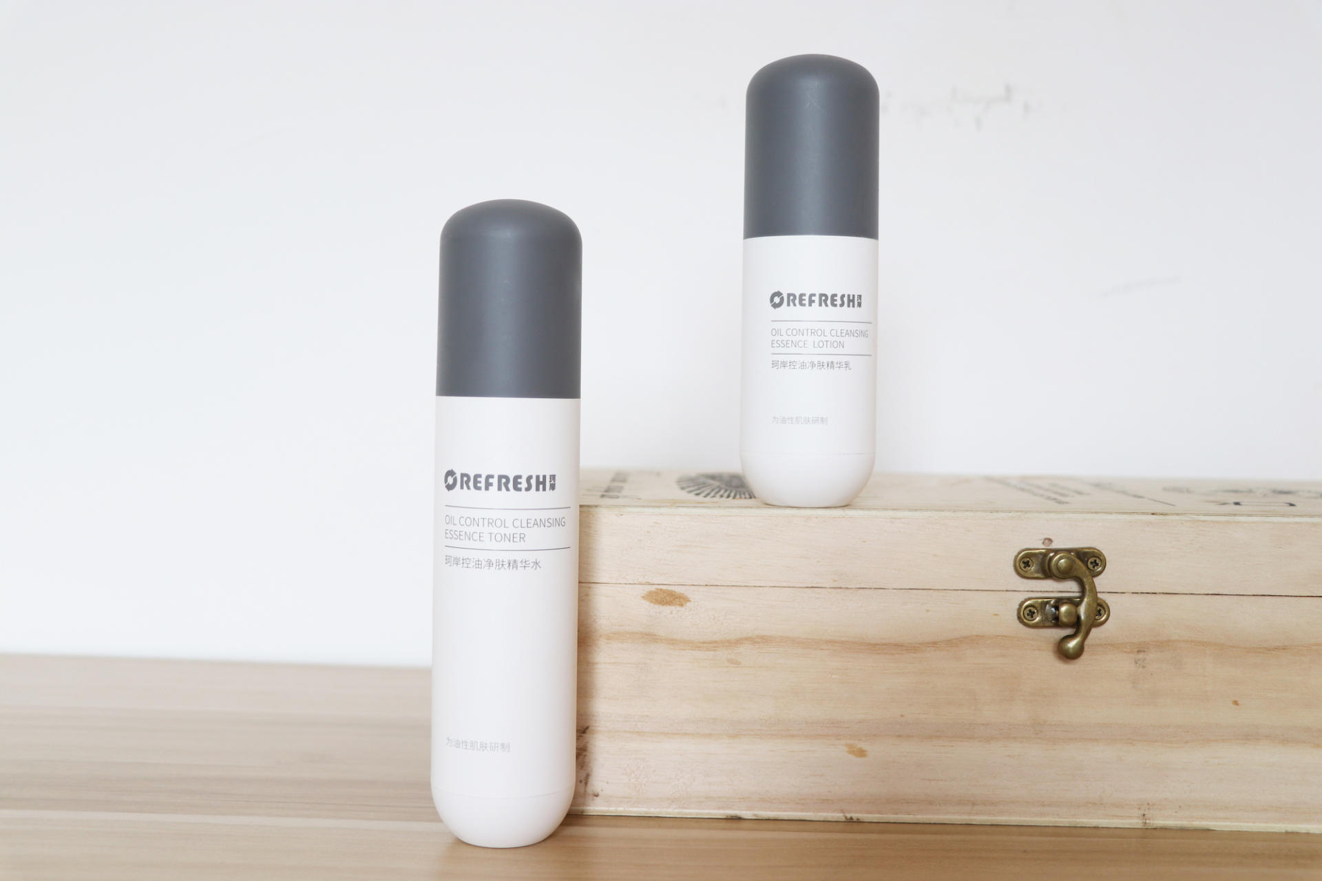 男士脸干燥紧绷缺水用什么牌子好,男士脸干燥脱皮紧绷用什么护肤品