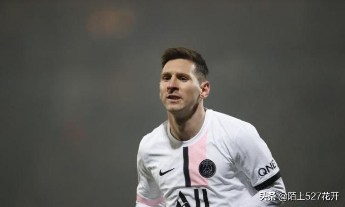 莱万评价金球奖,莱万评价金球奖梅西