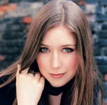 新西兰女歌手海莉的歌,新西兰女高音海莉