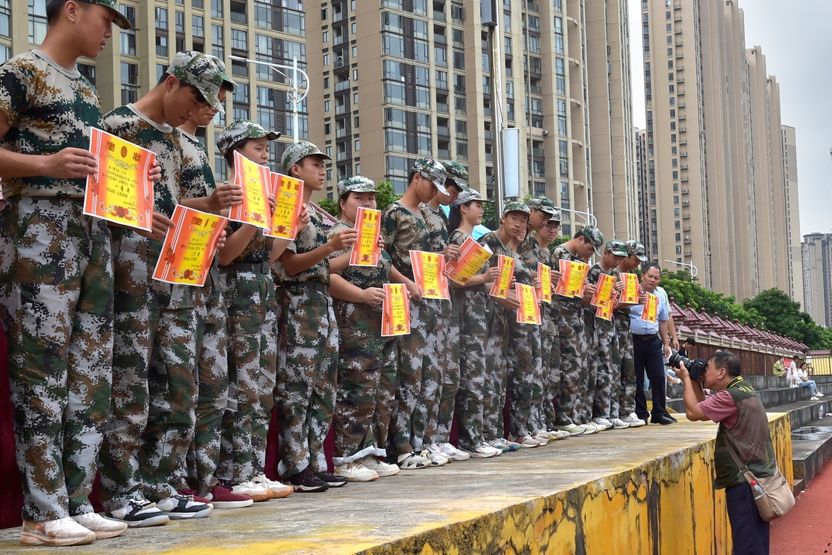 桂林各校军训精彩回顾,广西军训队列操