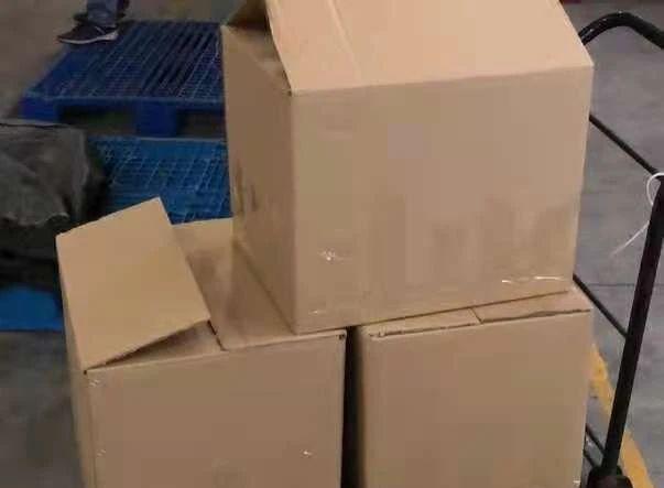 寄大包衣服哪个快递最便宜,中国寄澳洲什么快递最便宜