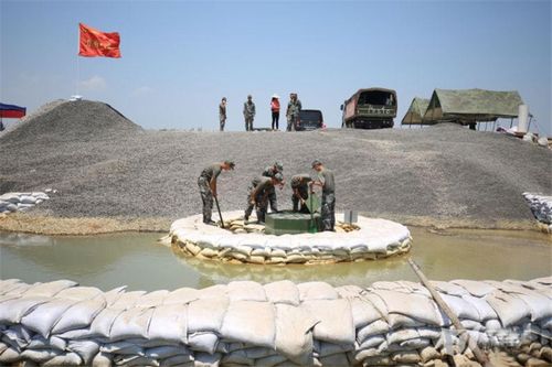 98抗洪爆破堤坝,98抗洪决堤口