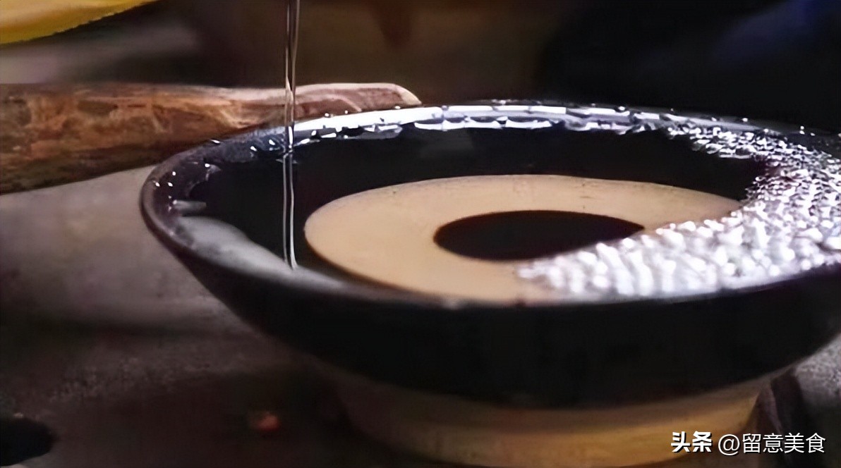 李老汉喝酒,李老汉今年五十多岁