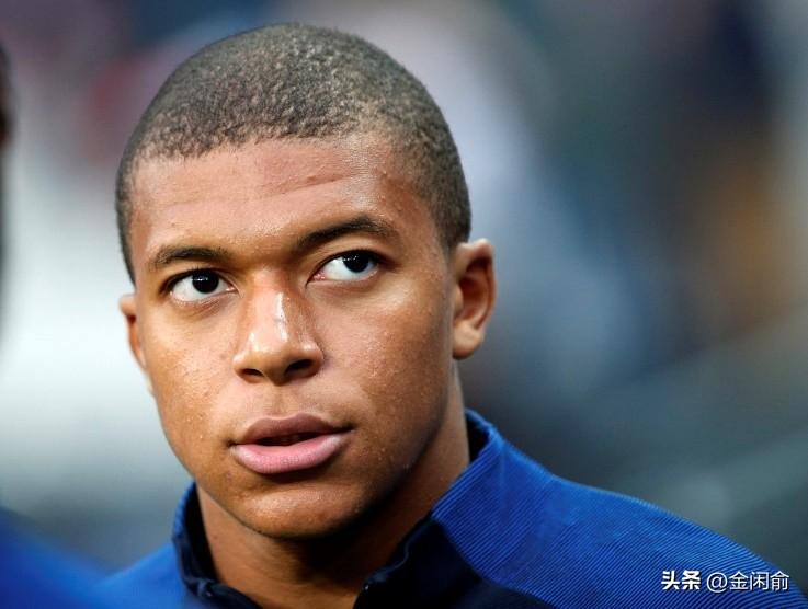 足球运动员姆巴佩年薪,身价超5亿欧元姆巴佩