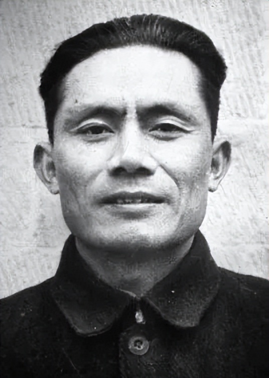 1949年毛主席密令罗瑞卿查案，罗心有顾虑，毛主席：天塌了我顶着