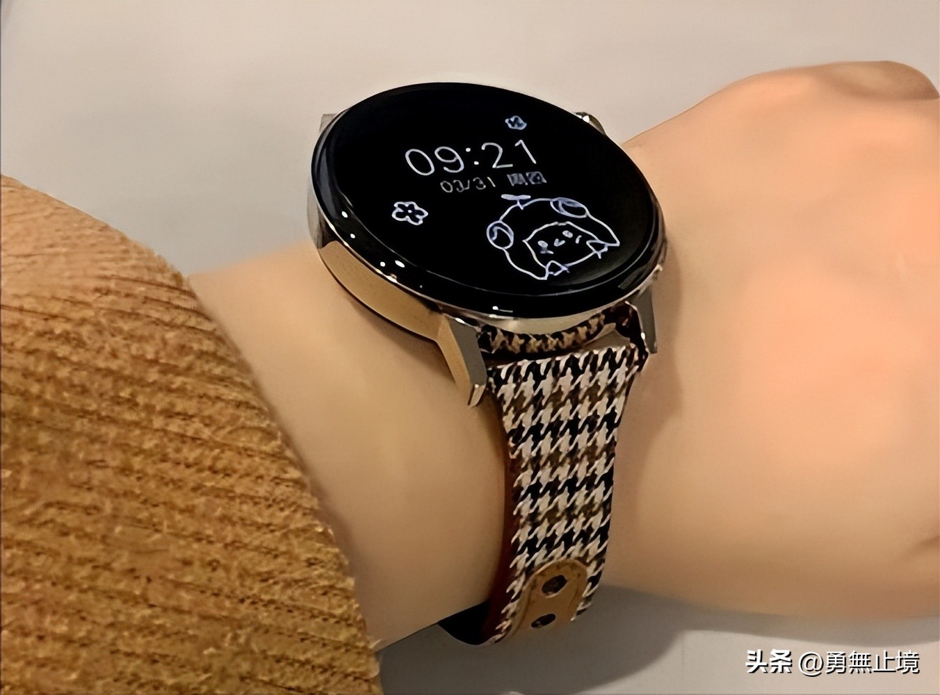 哪款智能手表可以对标华为手表,智能手表华为和苹果哪个手表好