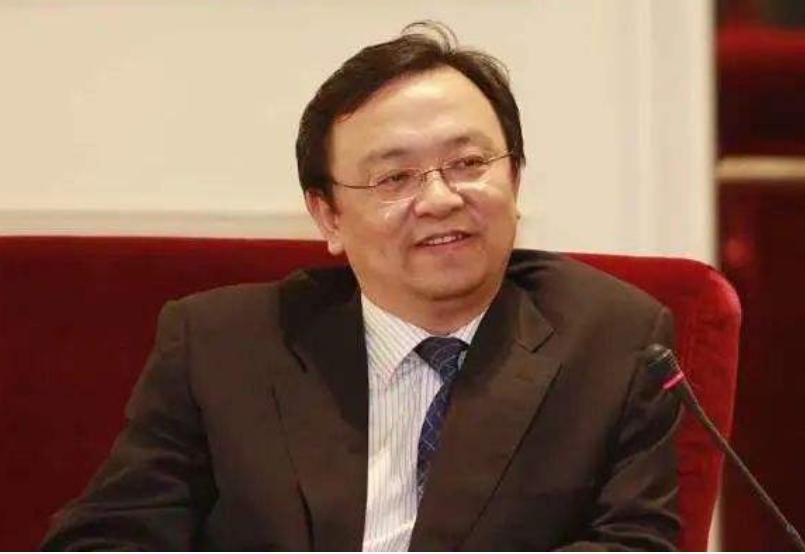 王传福父母双亡,王传福15岁成孤儿