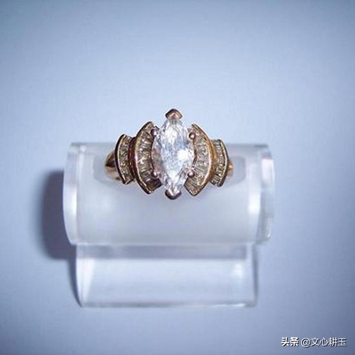 雅芳avon是哪个国家的品牌,avon雅芳胸针