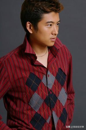 《侯海洋基层风云》无奈的巴山政府办主任杨春