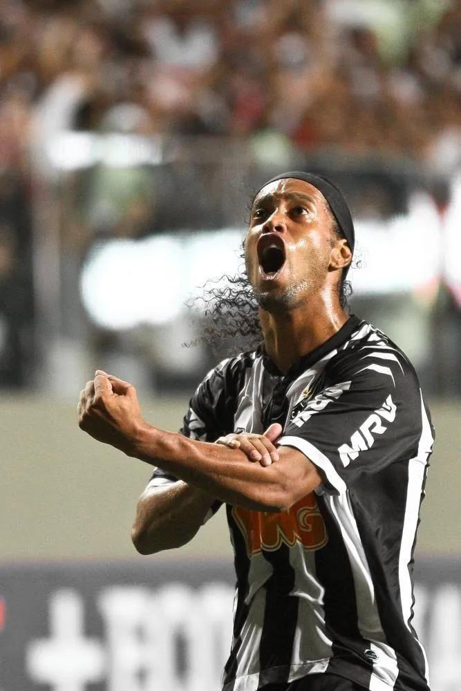 壁纸超清4k手机壁纸球星,高清手机壁纸4k全屏无水印足球