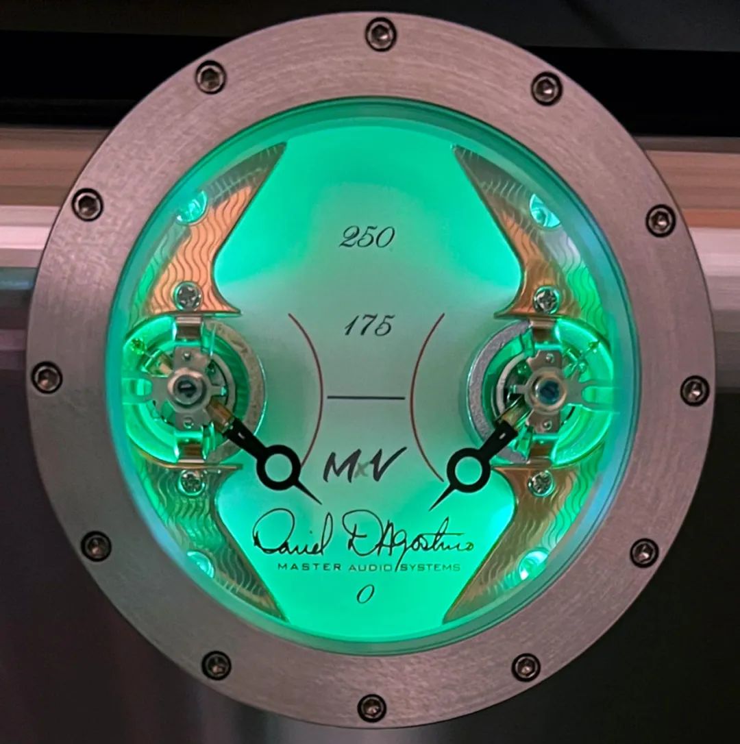 DanD’AgostinoRelentlessPre前级+Epic1600单声道后级