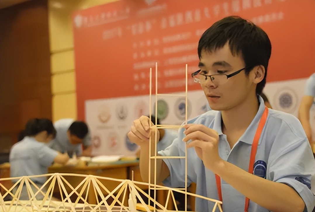 土木专业最牛的考证人,男生最吃香的十大专业土木工程