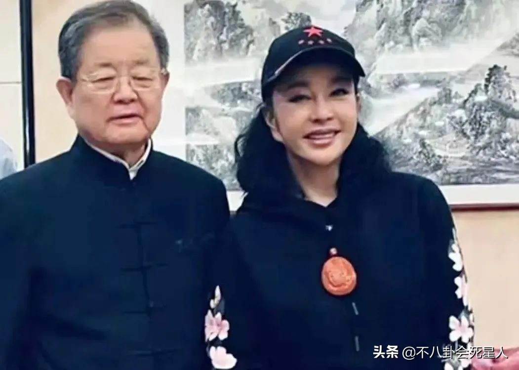 年过三十的女明星今昔对比图,今昔对比70后女星