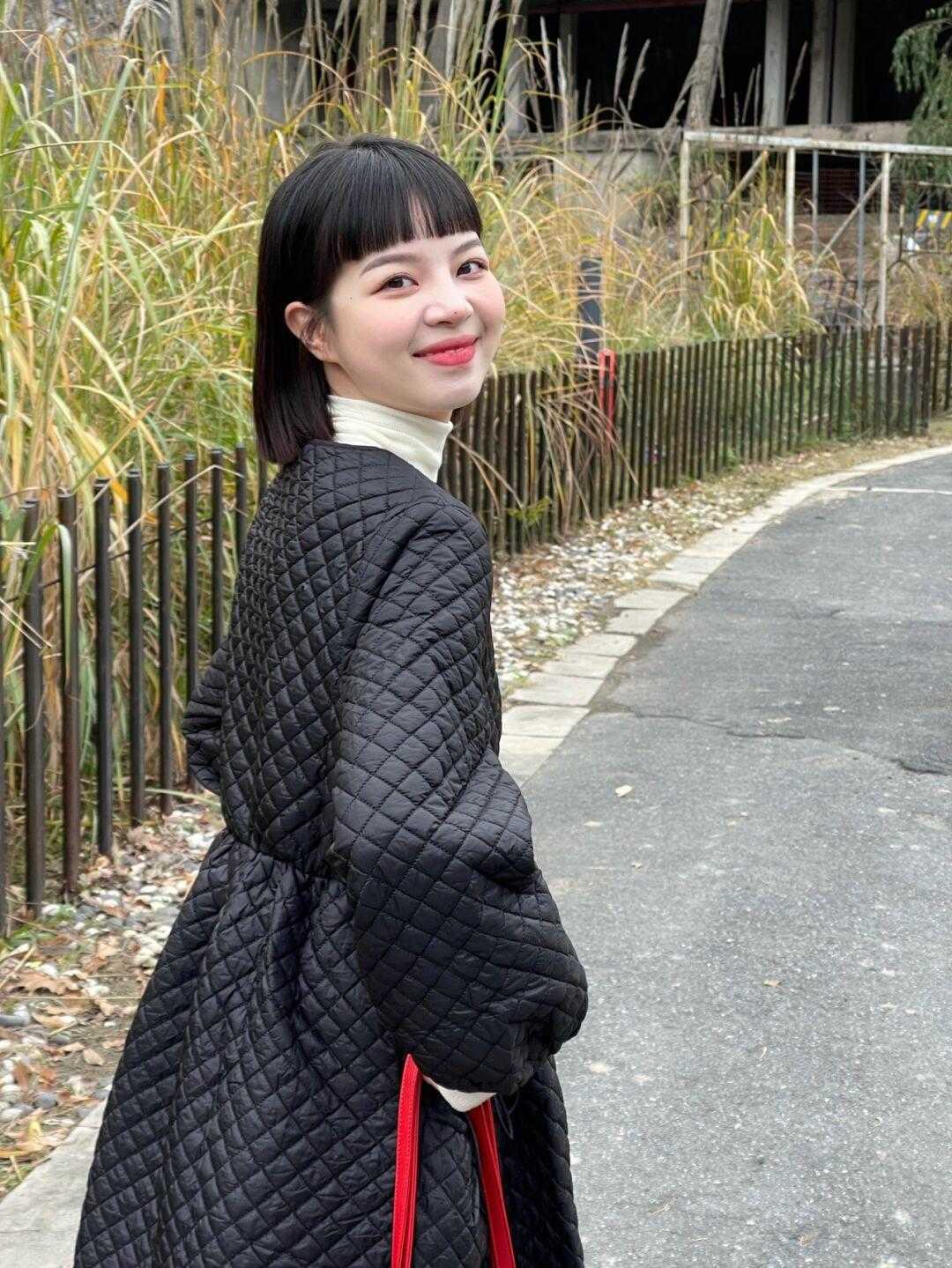 今年流行羽绒服连衣裙,羽绒裙新款连衣裙