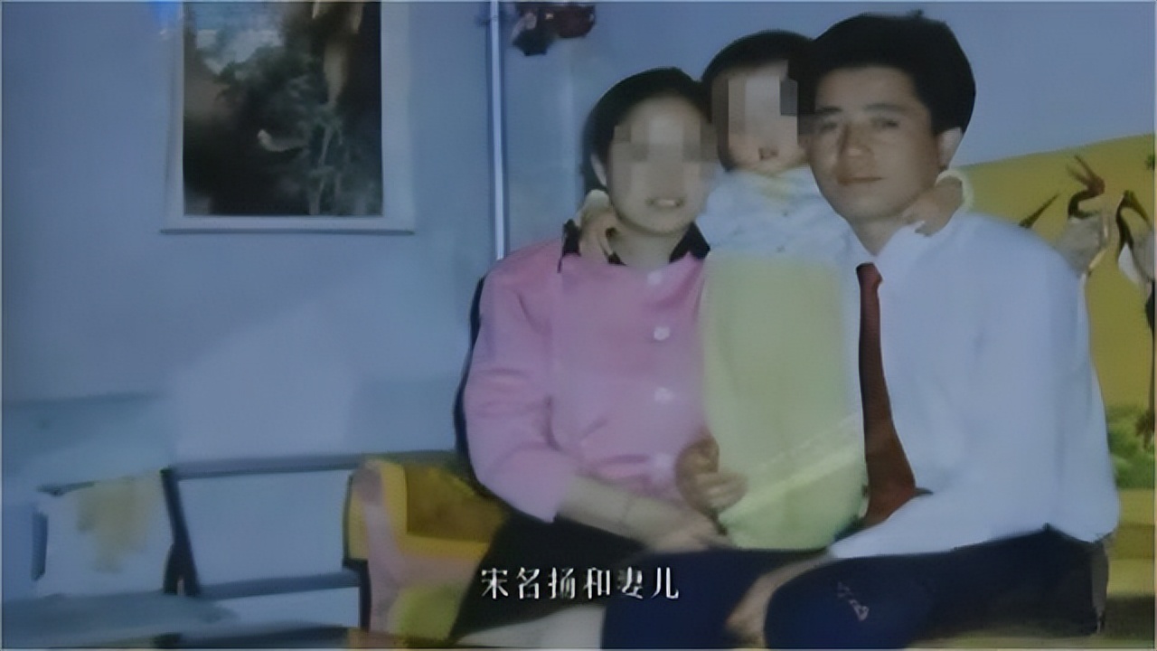 *底卧**刑警被迫吸毒沦为阶下囚，是否该得到补偿？*底卧**真需要染毒吗