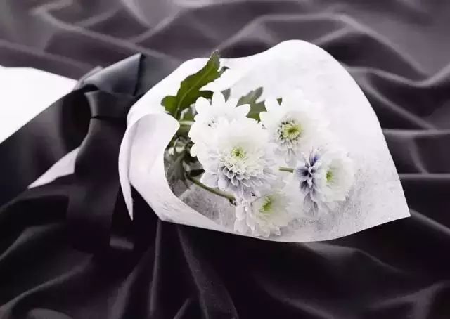 【一束鲜花祭故人】清明送花攻略-爱勤全球购-集团