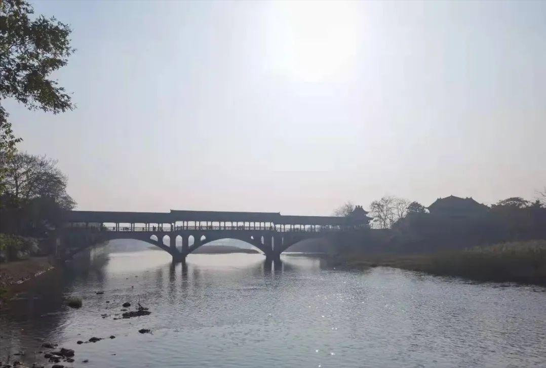 1.5h就到!去这个小众地爬山吸氧、看山间石刻佛像、吃生态美食