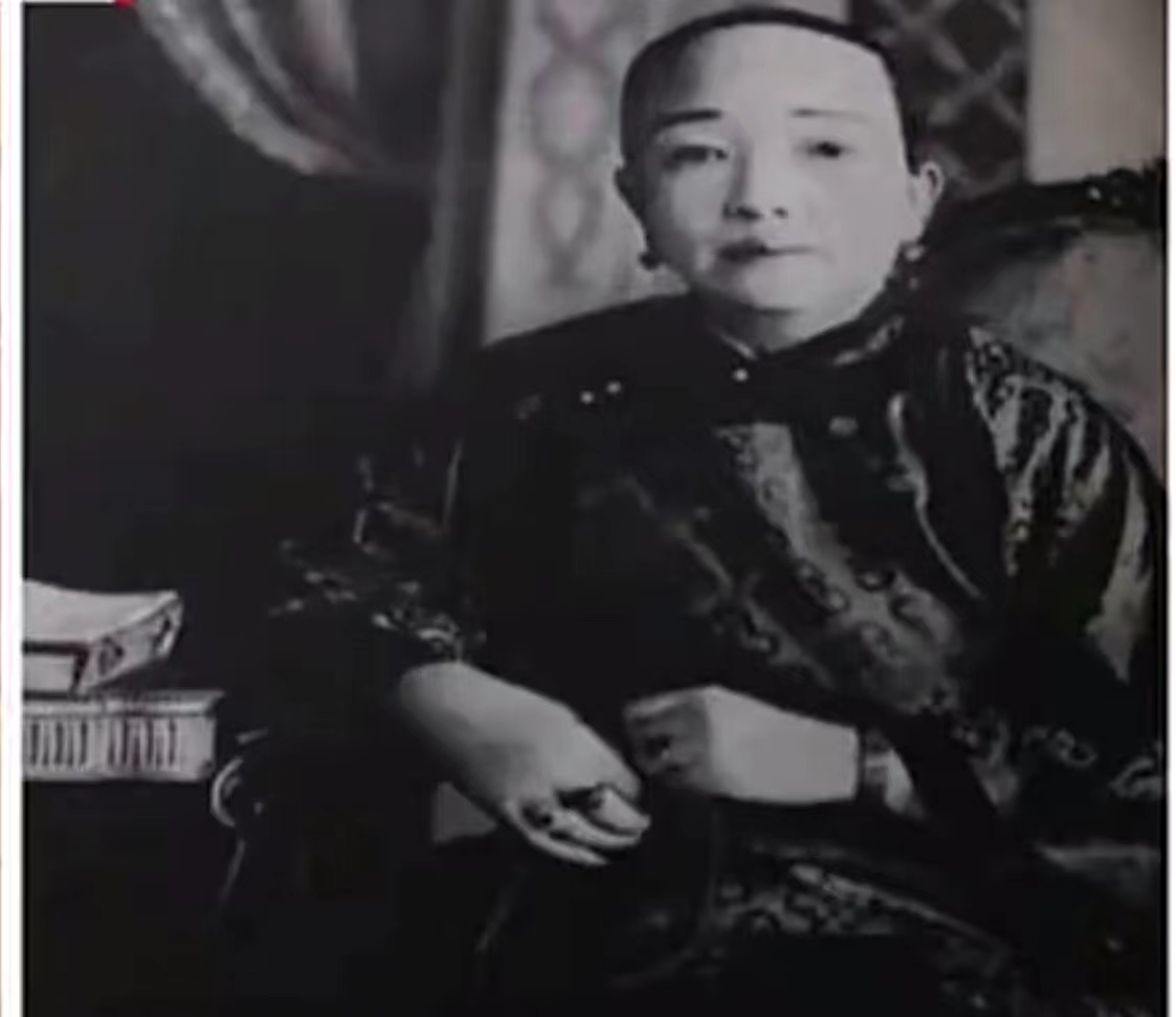 宋子文与蒋经国是什么关系,宋子文的三个女儿照片