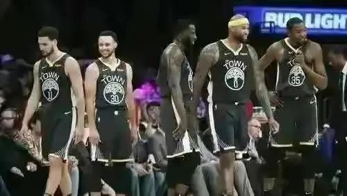 考辛斯这个赛季怎么了,考辛斯现在处境