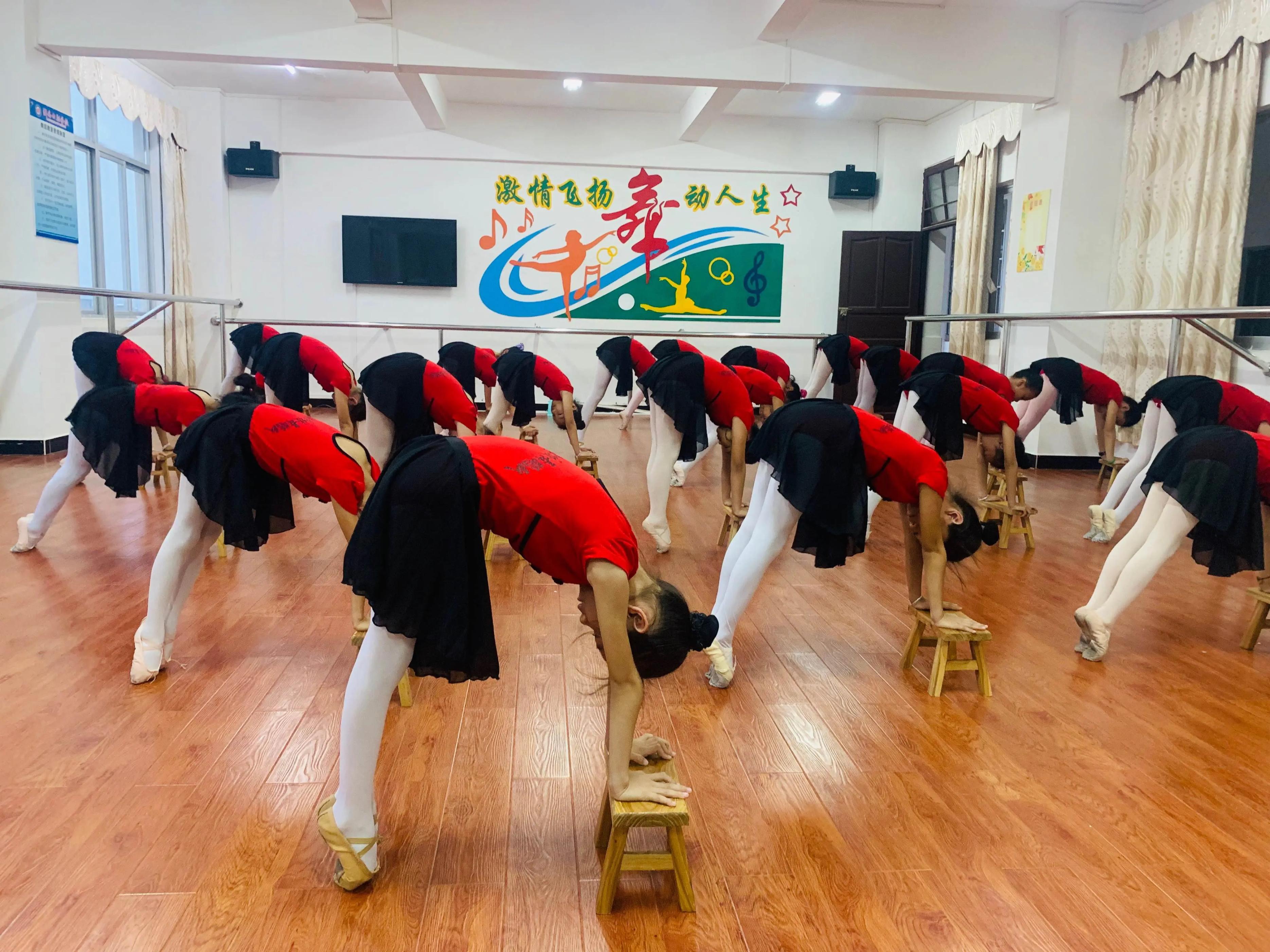 许多家长都错了,家长盲目报兴趣班