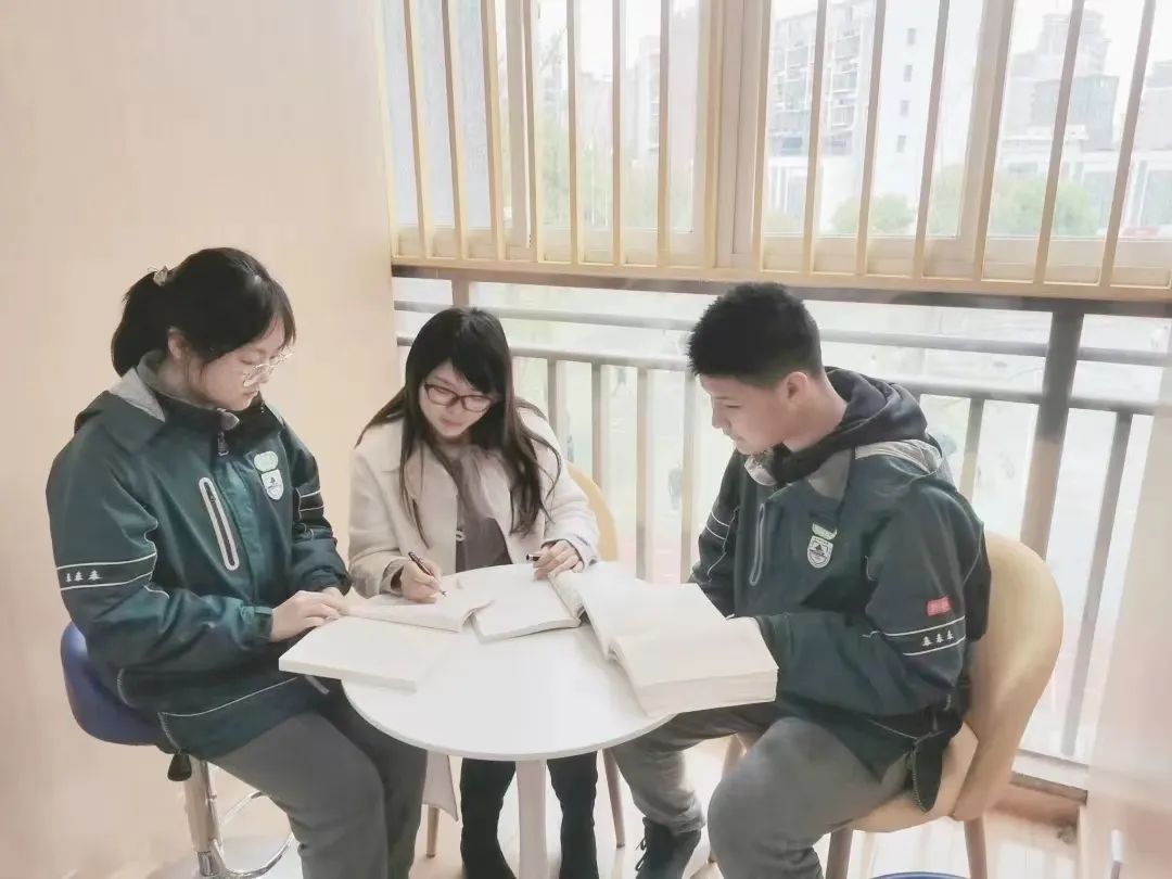 一句话总结南京高校,三句话赞美学校