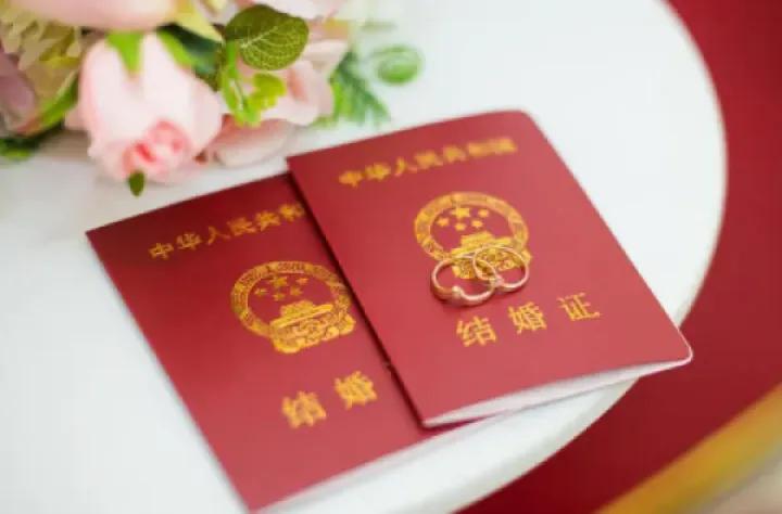 香港居民和内地居民结婚在哪登记,香港人和内地人结婚在内地登记吗