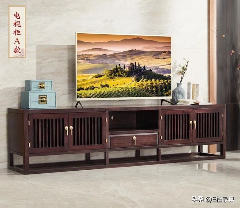 新中式电视柜两边放什么最好,新中式电视柜款式效果图
