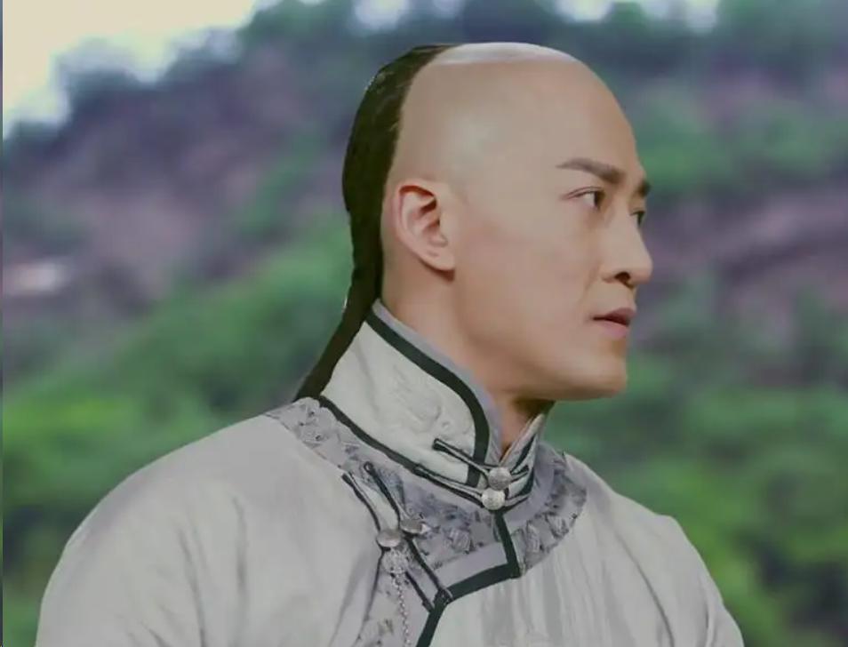 清朝时候为什么要剃光头留辫子呢,清朝人为什么剃头留辫子