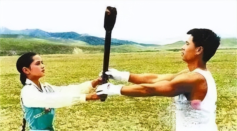 李宁是如何走下神坛的,聊聊李宁风波