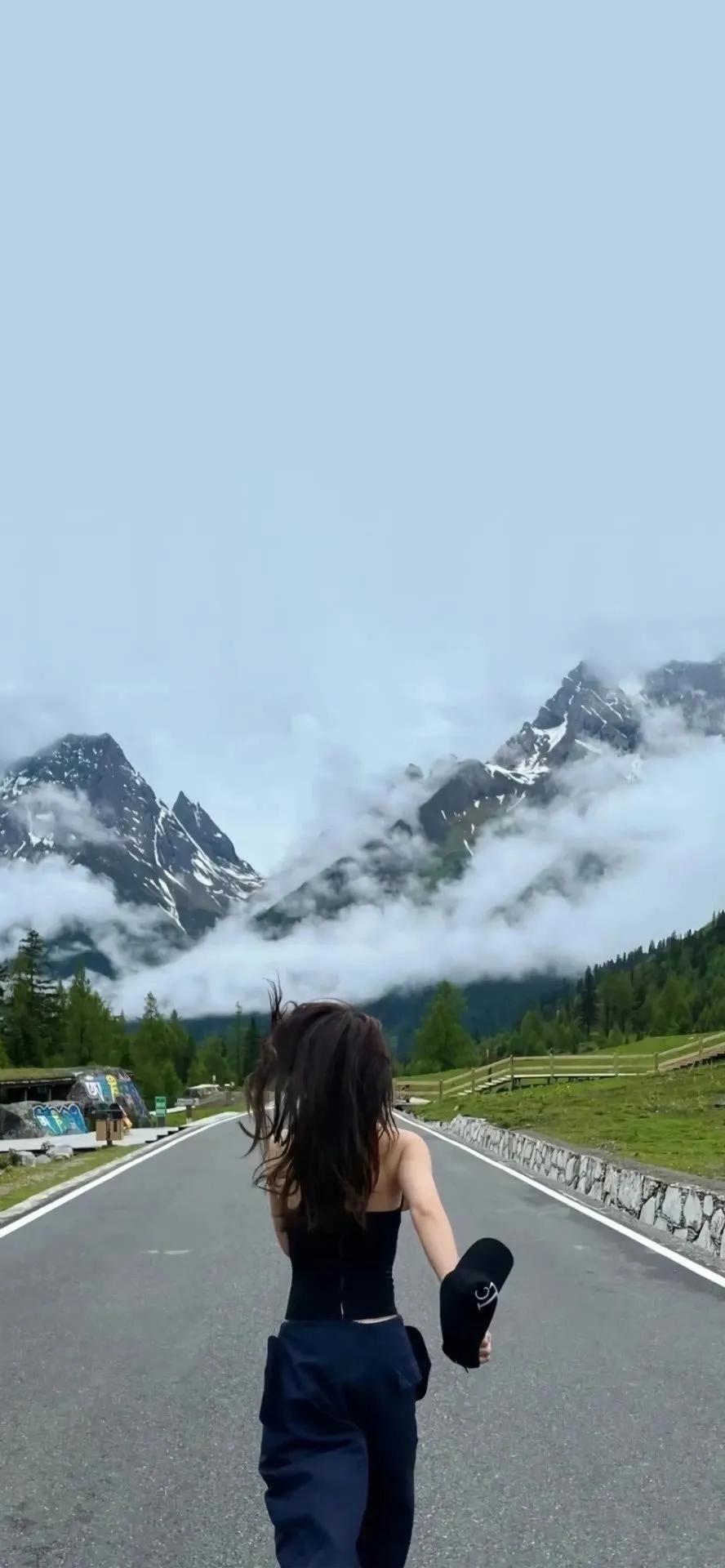 艾弗森背影壁纸高清大图,情侣壁纸ins高级质感海边背影