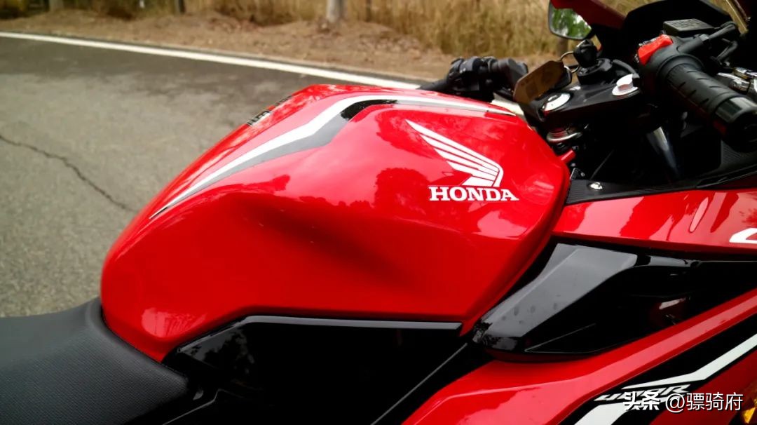 要啥没啥就是有个好心情,要啥没啥还想要浪漫