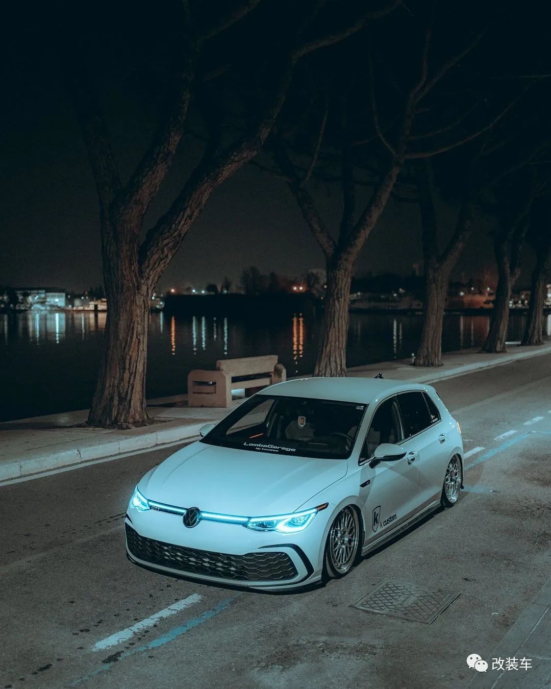 第八代高尔夫gti实车图片,高尔夫8代gti姿态