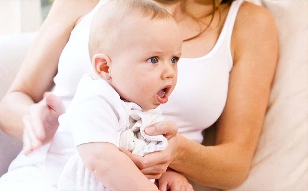 白天生孩子和晚上生孩子有区别吗,晚上生孩子和白天生孩子有何不同