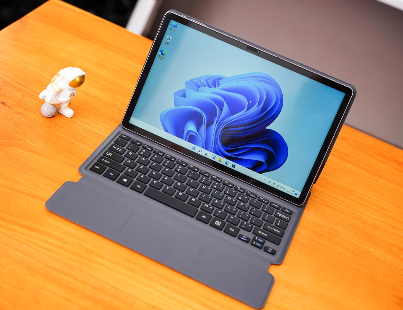 酷比魔方iworkgt12平板,酷比魔方iwork20pro和微软surfacego2