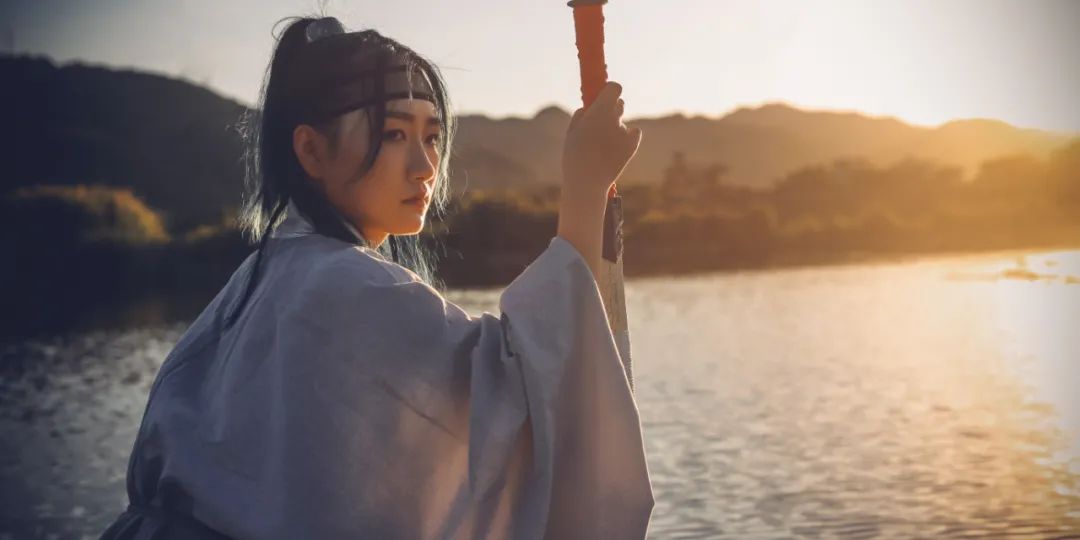 35句励志经典诗词愿你选为座右铭,正能量诗词短句经典