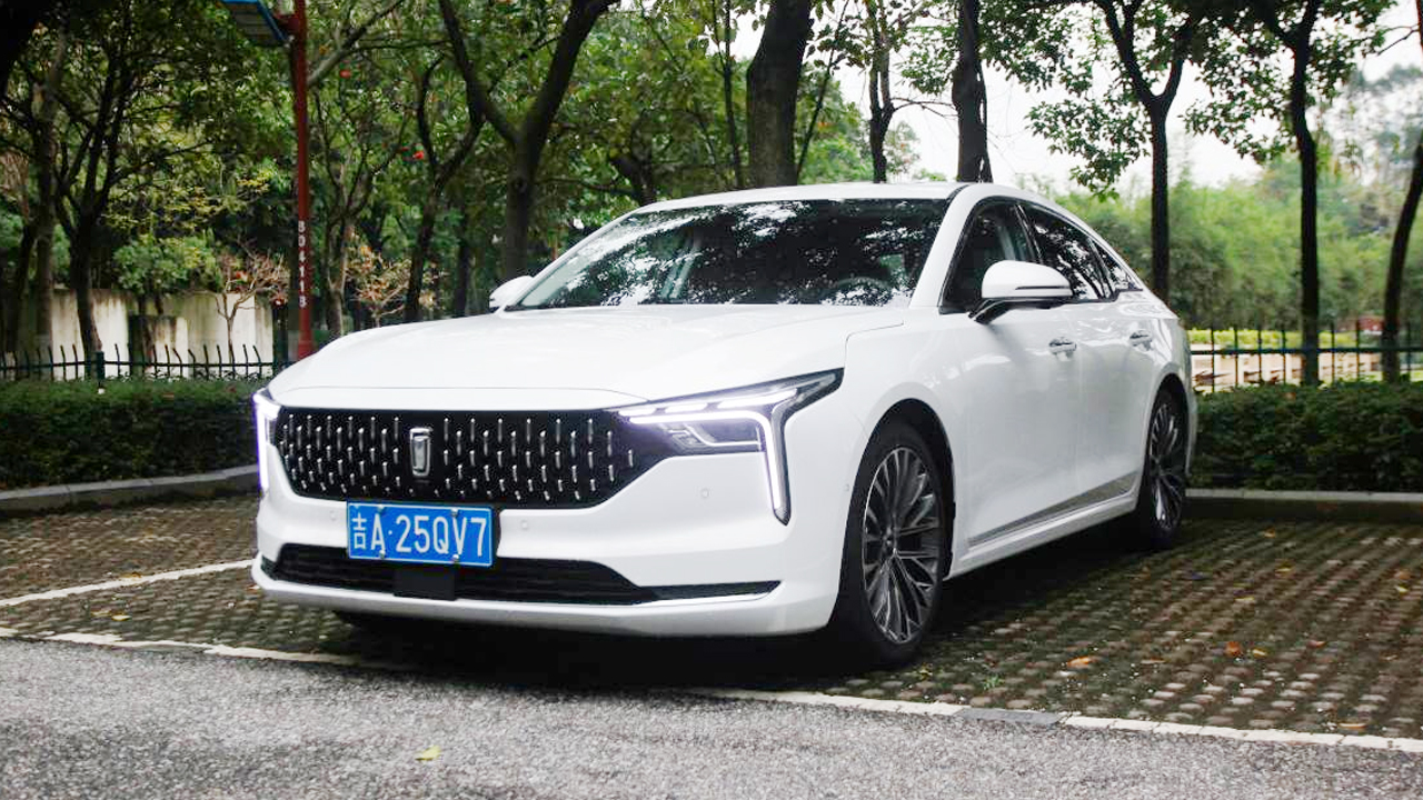 奔腾b702014款,奔腾b702.0t油耗