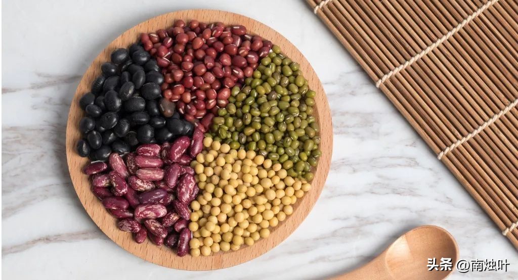 如何在三天内快速长20厘米头发,如何在一分钟内长5cm的头发