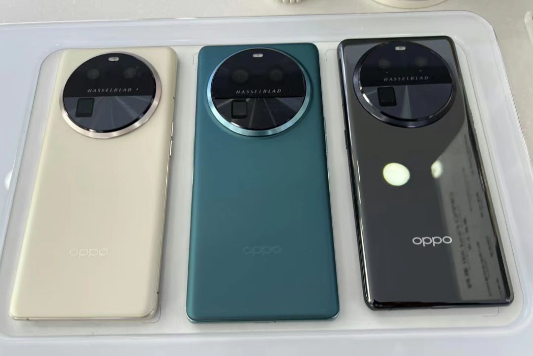 小米13是不是一款高配低价的手机,小米13比次旗舰手机好在哪里