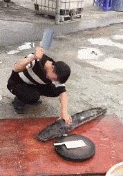 老婆包里发现的卡,老婆包里发现了啥