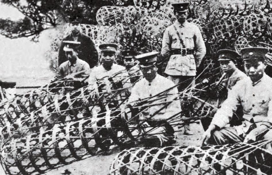 一个军的番号，却有“十万大军”，编成50多个正规战斗团