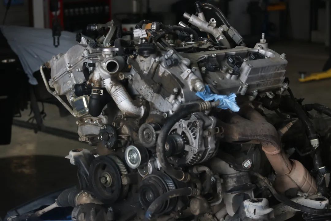 12代皇冠翻新后能开多久,坏掉的车改造成新车