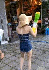 女朋友发来照片说刚运动完什么梗,女朋友发照片说刚运动完