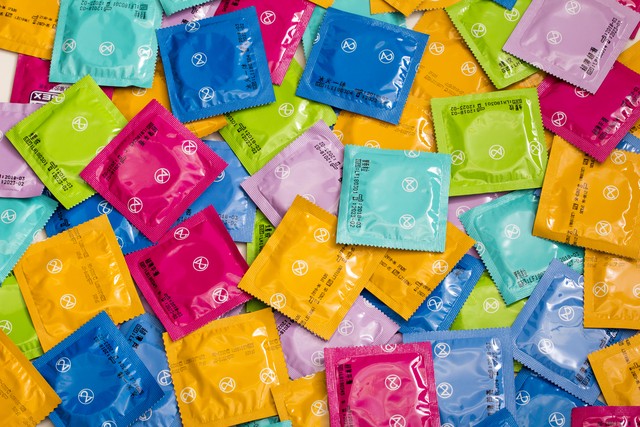 没有套套的时候，人们怎么花式避孕的？