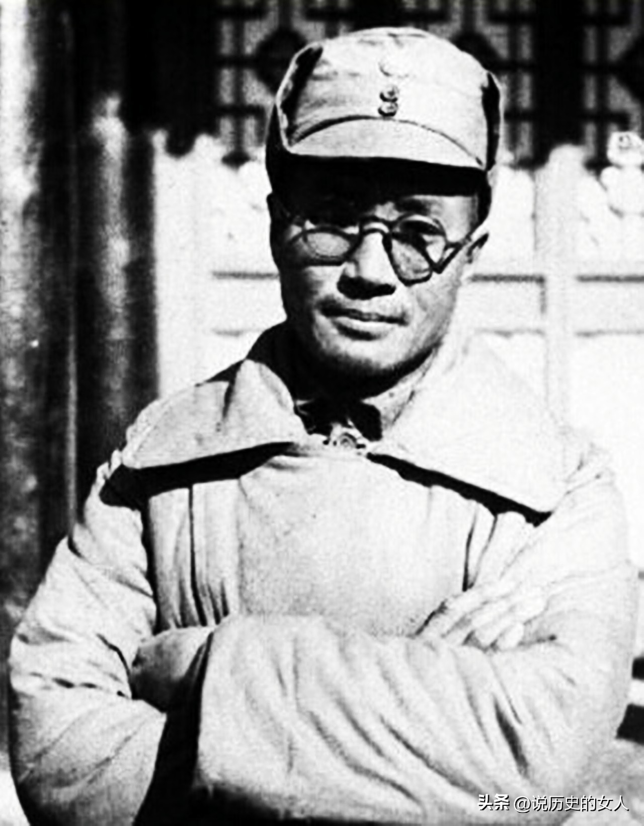 伏击胜利后陈赓骑着日本马去报喜，*伯承刘**：要不你再伏击一次？