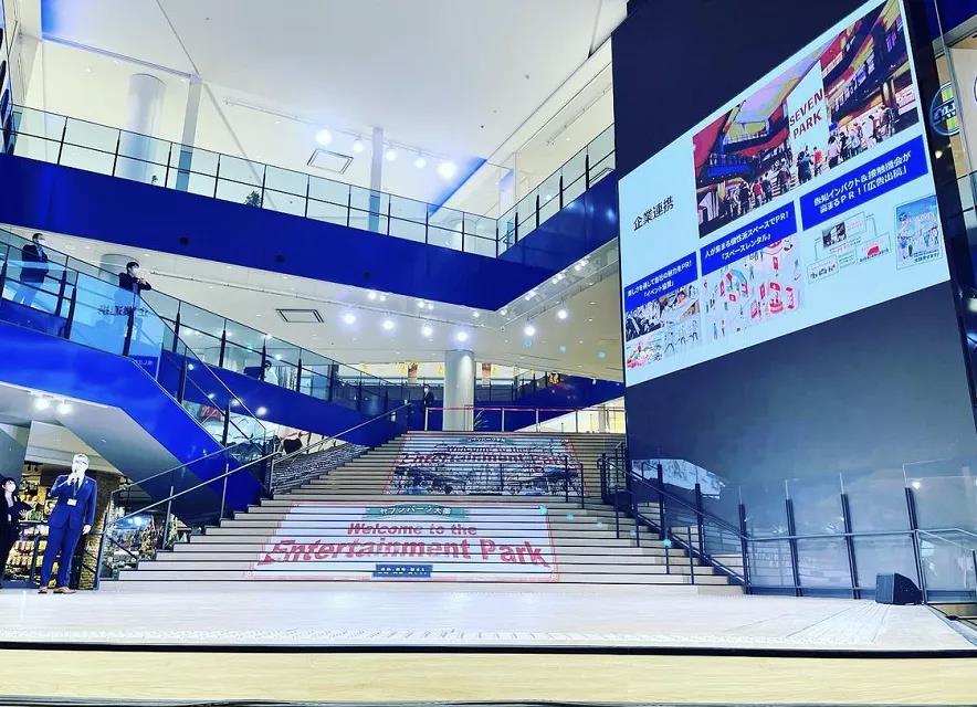 购物中心最新吸引年轻人业态,购物中心现代化