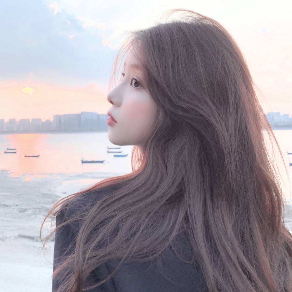 水瓶座脾气性格,水瓶座女生性格特点脾气习惯一览