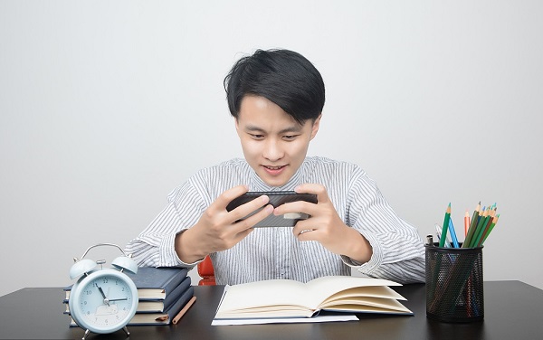 现在的自考本科文凭有用吗,全日制自考本科和自考本科哪个好