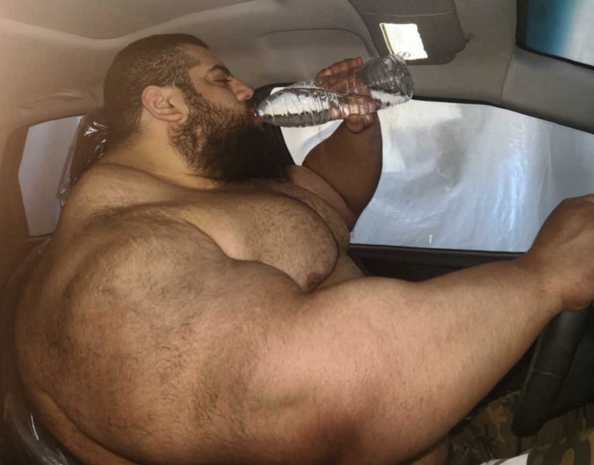 伊朗绿巨人,伊朗绿巨人wwe比赛视频