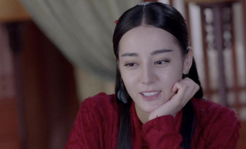 方脸大腮帮适合中分还是三七分,大饼脸中分超级简单又漂亮的发型